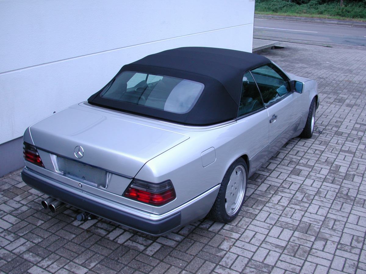 mercedes 124 CE cabrio-Verdeck Mercedes, Cabriolet, Silber, Softtop, Auspuff