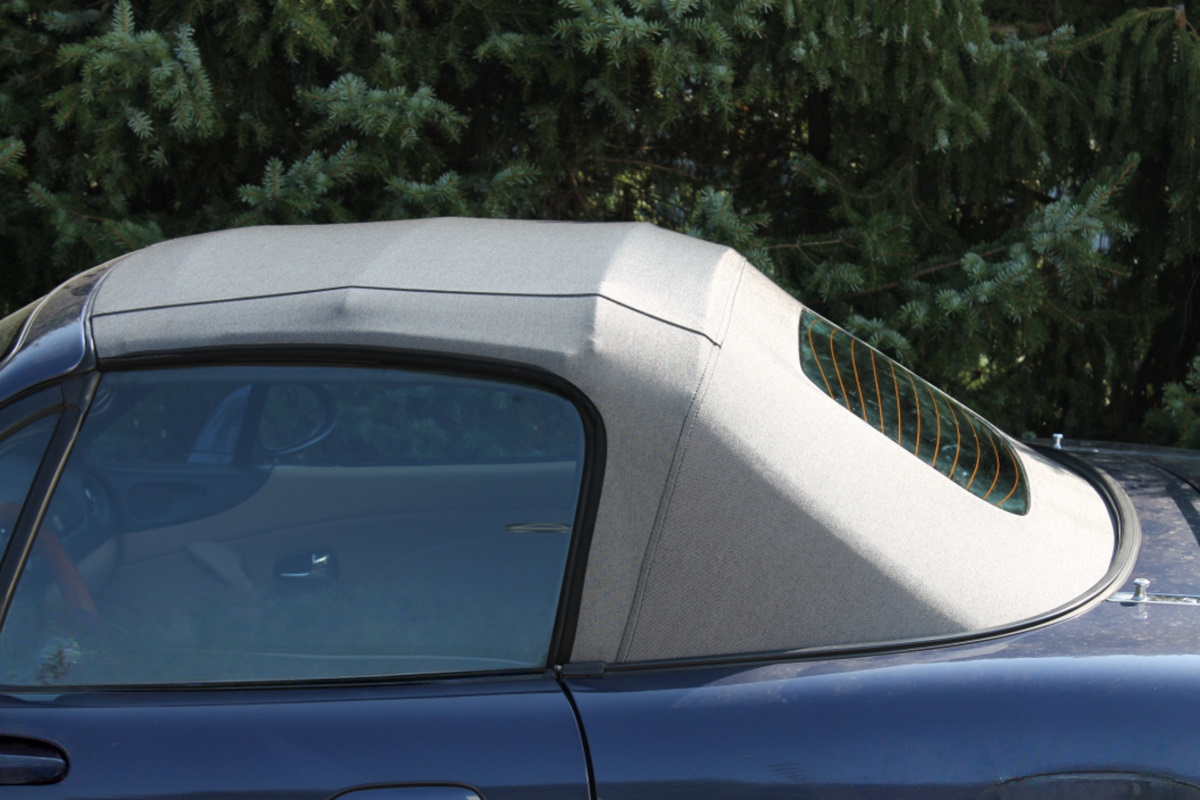 Mazda mX5 Na Verdeck mit Glasscheibe einteilig Weicher Stoffdach, Cabrio, Auto-Dach, Stoffdach, Heckfenster, Roadster, Cabriolet, Stoffverdeck, Dach, Grau